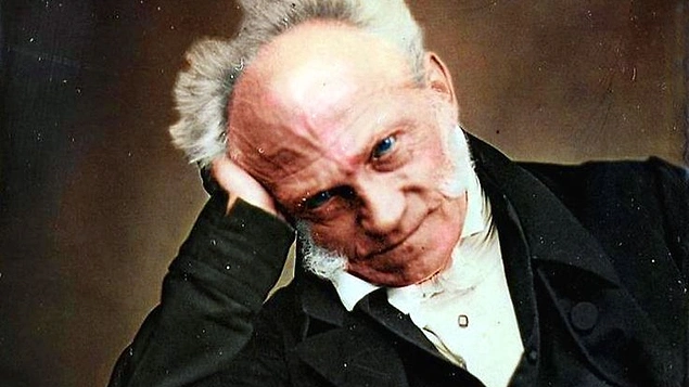 Pesimistliğiyle bilinen Arthur Schopenhauer, boğazının kesileceğinden korktuğu için hiçbir zaman berberde tıraş olmamıştır.