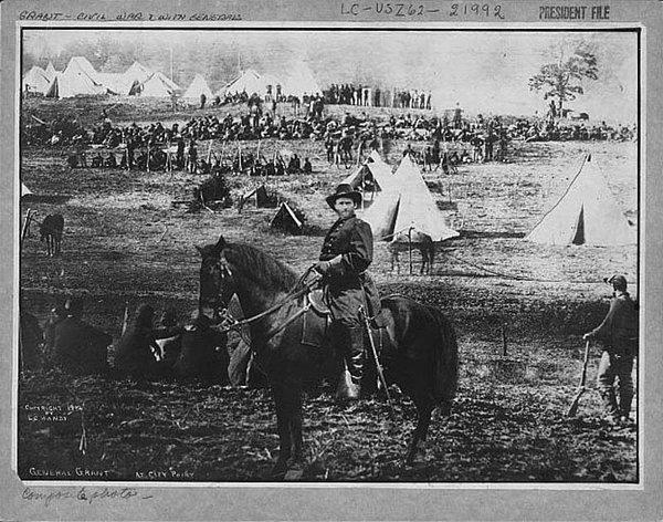 2. General Ulysses S. Grant'ın bu fotoğrafı Amerika tarihinde çok önemli bir yere sahip.