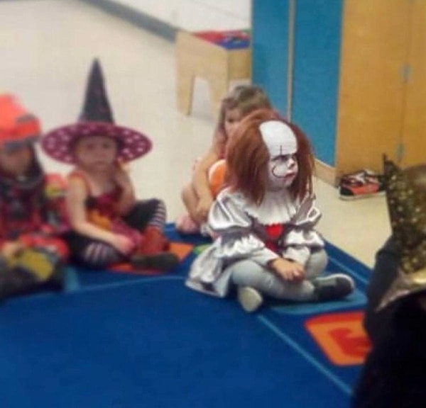 2. Некоторые родители и их дети просто слишком буквально воспринимают праздник Хэллоуин...