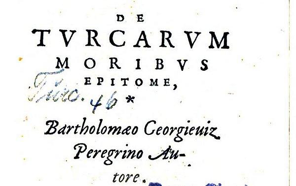 Tüm bu serüvenin ardından 1553'te Paris'te De Turcarum Moribus'u yani Türkçe söylersek Türklerin Kişilikleri Üzerine kitabını yayınlar.