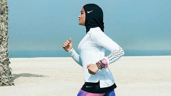 7. Манал Ростом