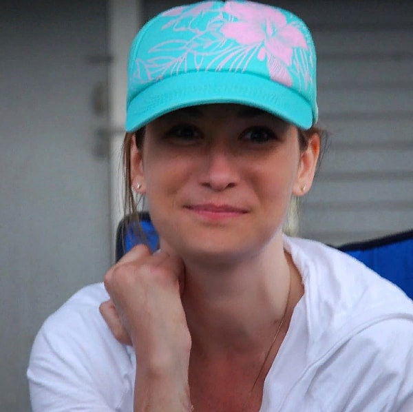 8. Но тот факт, что Кэрол никогда не увидит свою младшую дочь, стал для нее причиной тяжелой депрессии, с которой Декер едва смогла справиться.