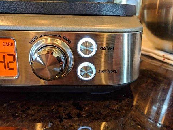 23. Bu waffle makinasında "Birazcık daha" butonu var.