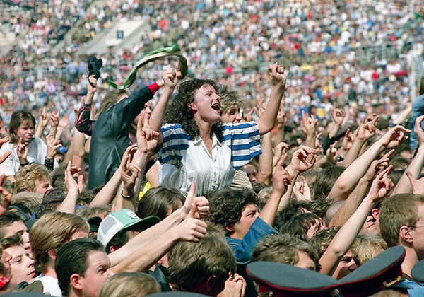 3. Распространение западной культуры