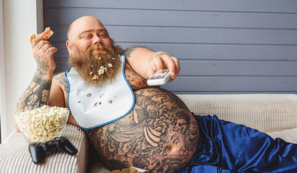 6. Чем же это все объясняется? Эксперты полагают, что у мужчин с внушительной жировой прослойкой в организме содержится больше эстрадиола, женского полового гормона, который как раз и тормозит мужской оргазм.