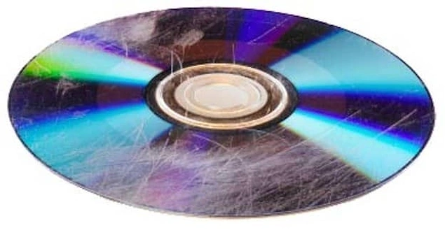 CD'ler can pahasına korunurdu...