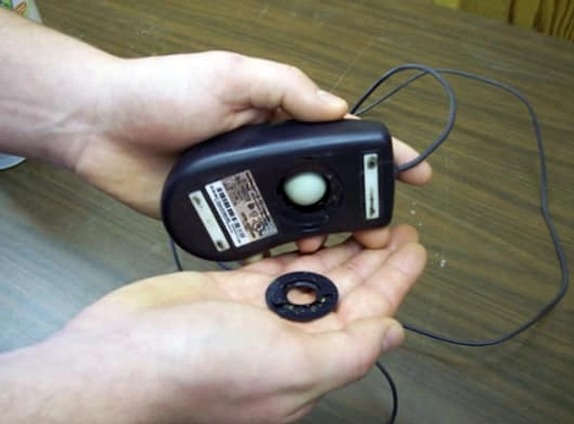 Mouse'ların topu vardı, her yerde sürüklenmezdi ve muhakkak temizlemek gerekirdi.
