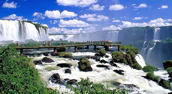 5. Эту страну иначе называют "Землей серебра".