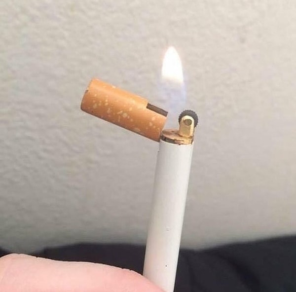23. Прикуривать сигарету от сигареты — отличная идея 😂