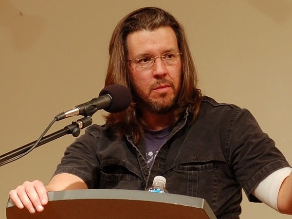 3. Дэвид Фостер Уоллес был жестоким сталкером