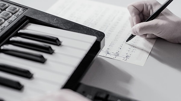 4. Сколько всего линеек в нотном стане?