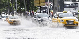Ankara Bir Kere Daha Sağanağa Teslim! Alt Geçitleri ve İş Yerlerini Su Bastı, Yollar Trafiğe Kapatıldı