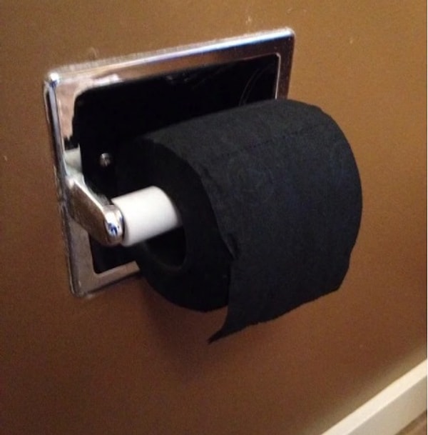 4. Черная туалетная бумага