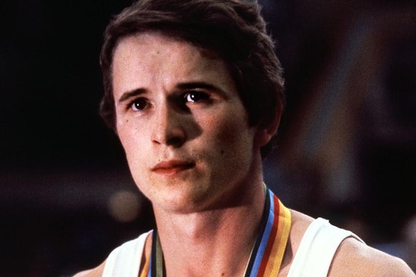 9. И, наконец, узнаете человека, изображенного на снимке?