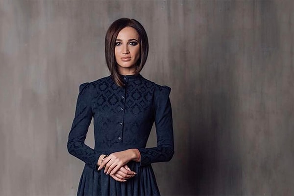 11. Интересно, найдутся такие, которые не узнают эту девушку? :)