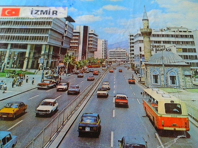 4. İçerisinden "otoban geçen" yıllarda Konak (1980'ler)