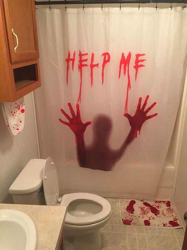 11. "Eşim banyoyu dekore etmeme izin verdi. Ardından birkaç çığlık duyuldu."