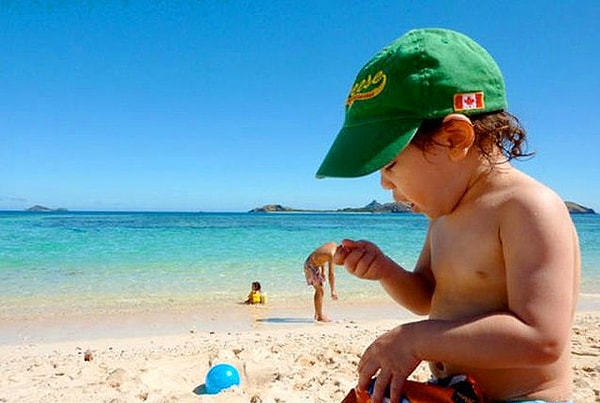 1. Когда приучаешь к творчеству малышей.