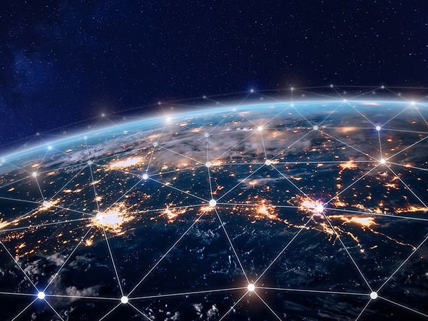 4. Как называется граница атмосферы и космоса?