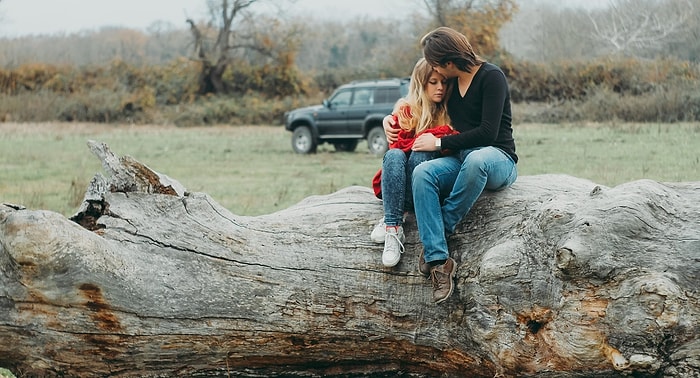 Любите обнимашки? Узнайте, что они могут рассказать о том, насколько крепки ваши отношения