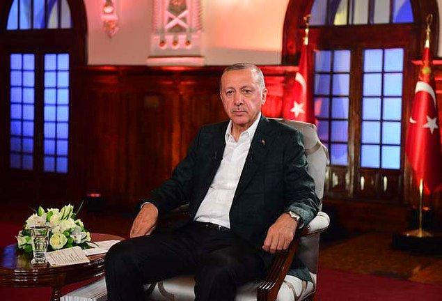 Cumhurbaşkanı Recep Tayyip Erdoğan da seçim çalışmaları kapsamında CNN Türk-Kanal D ortak yayınında soruları cevapladı ve AK Parti'den önce Türkiye'de nelerin eksik olduğuna değindi.