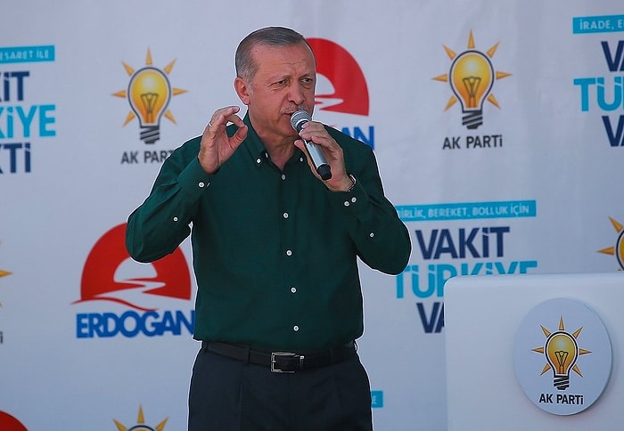 Denizli Mitinginde 'Ödemiş' Sloganları Erdoğan'ı Şaşırttı: ‘Ya Arkadaşlar Denizli'de de mi Ödemiş Var?’