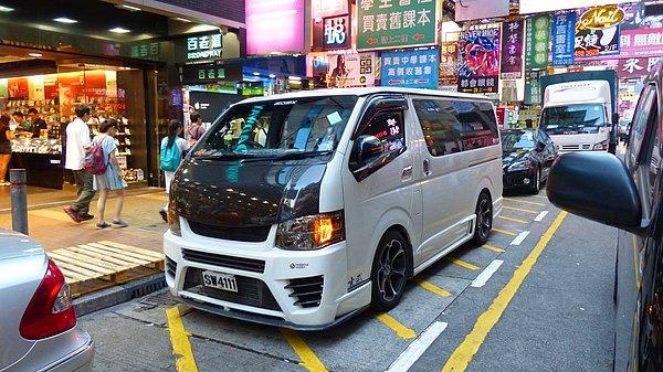 34. Hong Kong / Toyota - Hiace