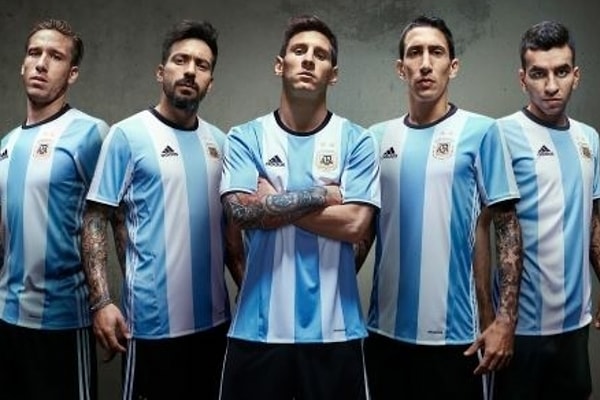 2. Название пасты "Colgate" переводится на аргентинский испанский как "иди повесься"