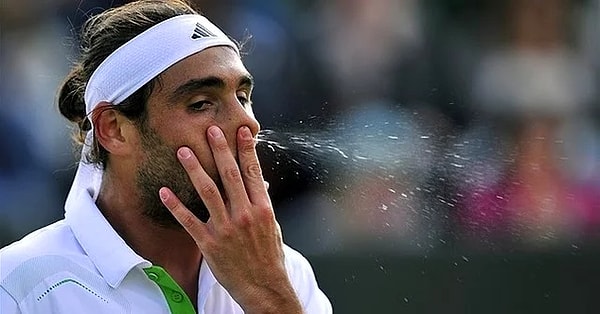 13. Съешьте чужую козявку и получите 2000 долларов. По рукам?