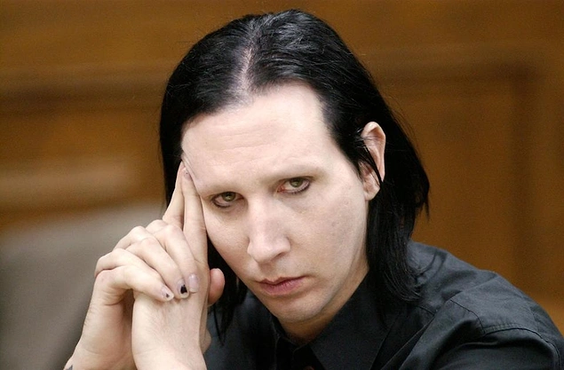 Aykırı Tarzı ile Milyonlara Ulaşan Bir Rockstar: Marilyn Manson - onedio.com