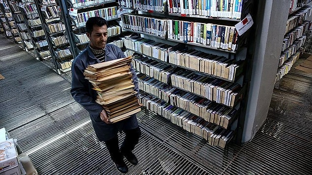 Üniversite kütüphanesi ve kitap sayısında azalma