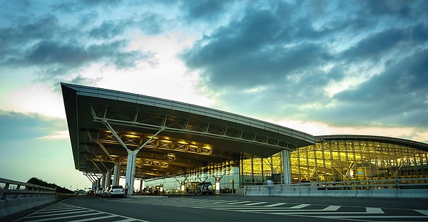 3. Сколько часов лететь из Москвы до Ханоя, Вьетнам, прямым рейсом?