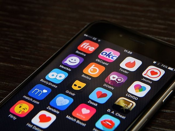 2. Выберите приложение для знакомств: