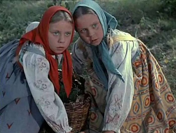 4. Ольга и Татьяна Юкины были одними из самых востребованных юных актрис СССР. Однако, повзрослев, девочки не смогли закрепиться на вершине успеха и больше не снимались.