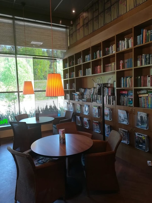 4. А на заправках существуют специальные библиотеки