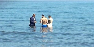 Filmin Adı 'Dip Dalga': Saadet Partili Adaydan Denizde İlginç Seçim Çalışması