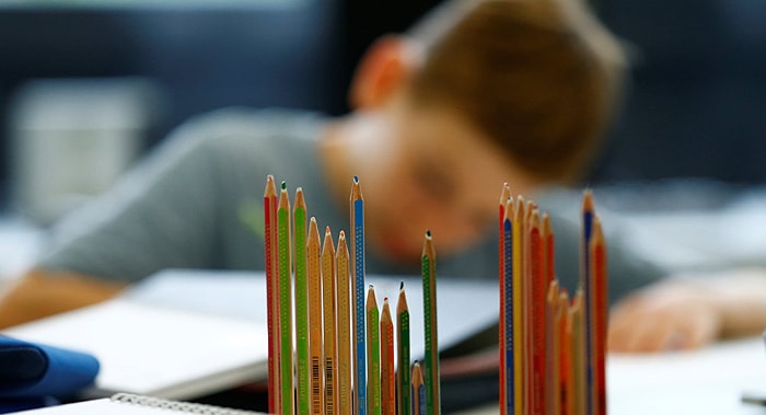 Bakan Yılmaz 'Bir Defaya Mahsus' Dedi: Devamsızlıktan Kalan Öğrencilere Gelen Af Sosyal Medyanın Gündeminde