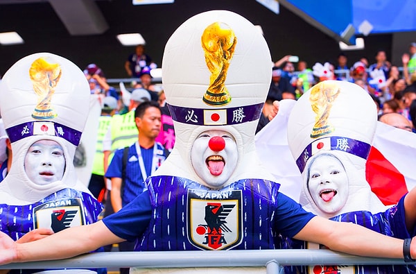 4. Японские фанаты выложились при поддержке своей команды на все 100%, и это сработало: Япония разгромила Колумбию со счётом 2:1 👍