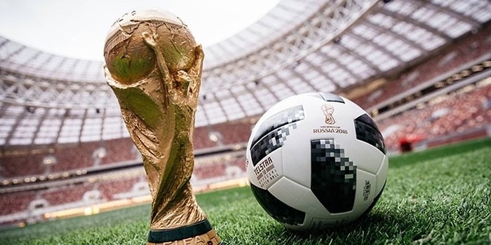 Как мяч назовешь... Знаете ли вы названия знаменитых футбольных мячей?