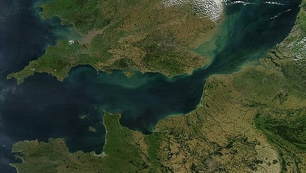 3. Он велел солдатам атаковать Ла-Манш