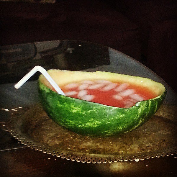 14. Неужели можно добавить в арбуз кубик льда и выдать это за нечто приличное? Вот и мы думаем, что нет 🍉