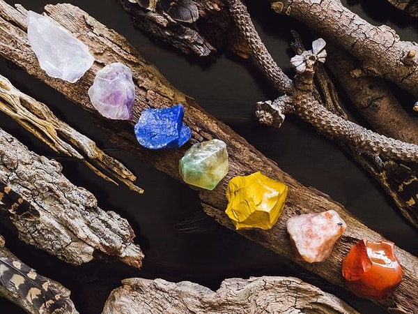 3. Из какого камня вы закажете украшение?