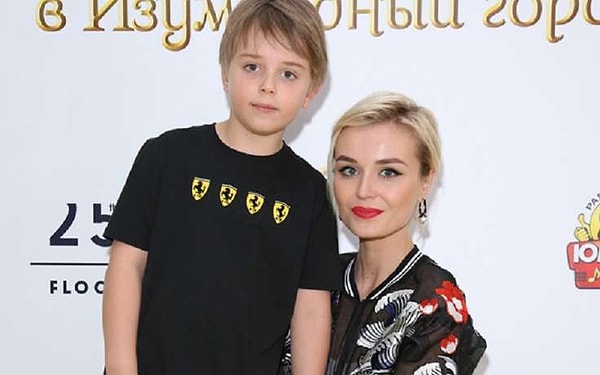 6. А старший сын Полины Гагариной Андрей тоже на иностранный манер стал Ондриком.