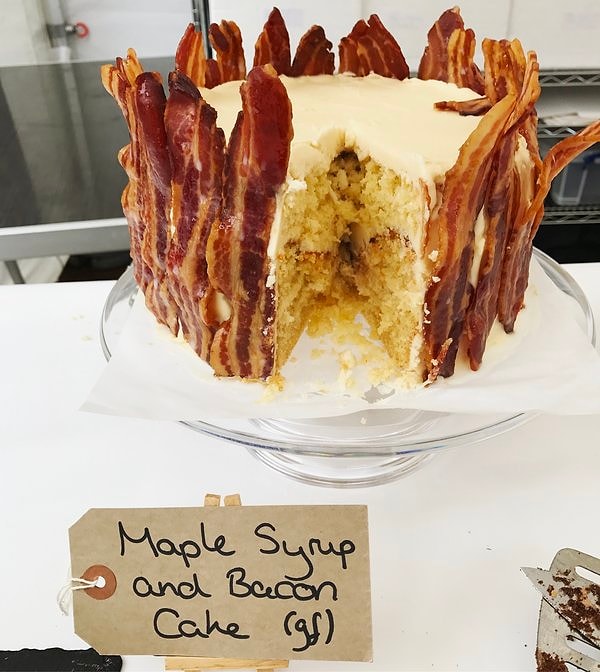 8. Королевский торт с беконом