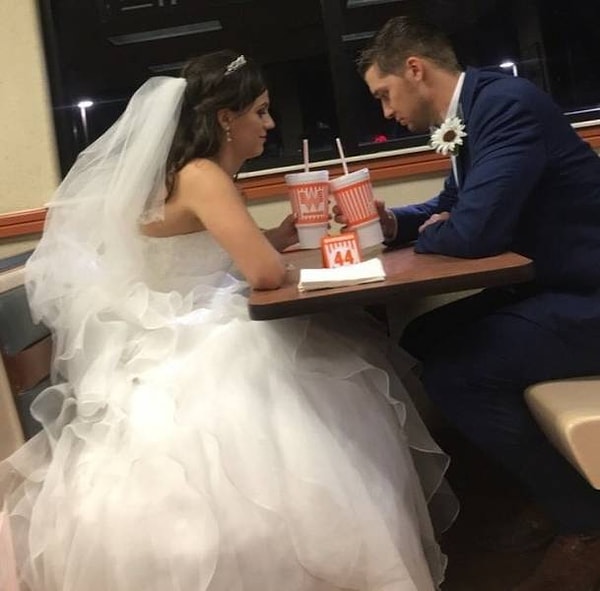 3. Свадьба в узком кругу. В очень узком кругу...