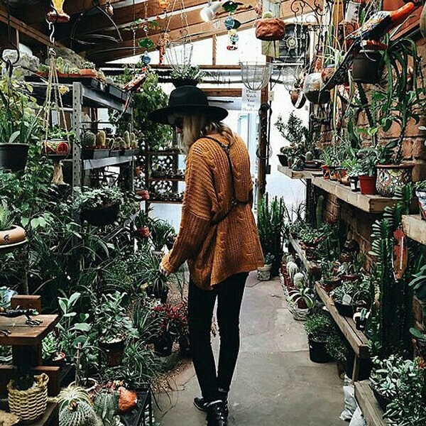 14. Беспокоятся ли окружающие за вашу жизнь?