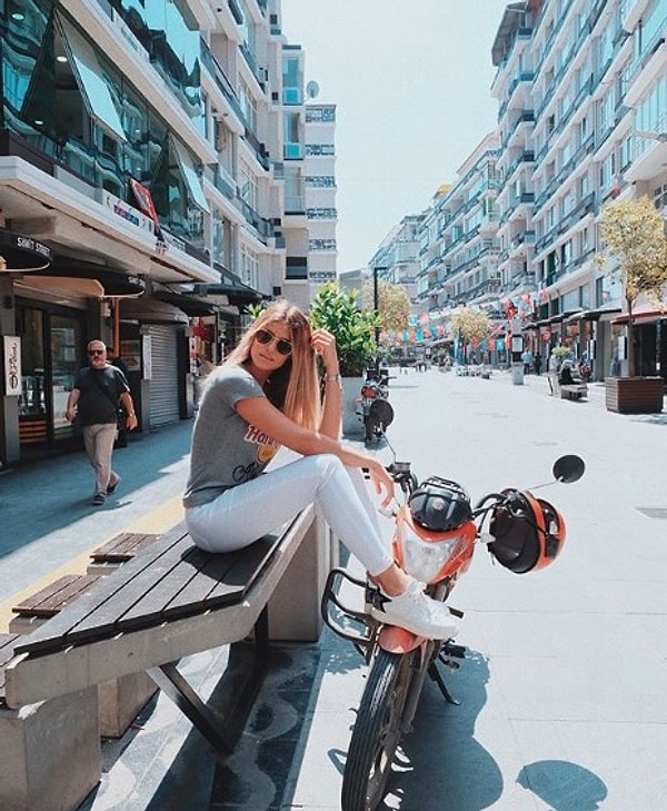 В ответ на критику Чамаш добавил, что по-прежнему считает это решение правильным, а такую рекламу эффективной.