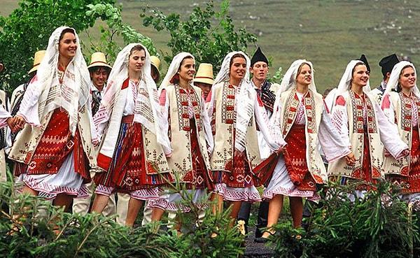 Geleneksel kıyafetleri Bihor halkını, diğer bölge ve kültürlerden farklı kılıyor.
