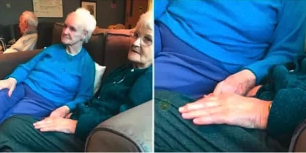 24. «Свозила бабушку в дом по уходу за больными деменцией, где она встретила эту женщину (слева) с таким же именем. Все время, пока они смотрели телевизор, она держала бабушку за руку и повторяла: «Не бойся, теперь у тебя есть я»