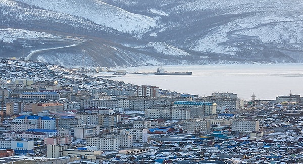 5. Сколько морей омывают территорию Дальнего Востока?